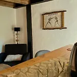 La Famille D'evian Pensión Villeneuve