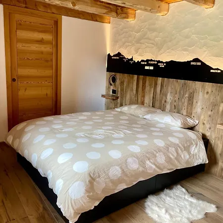 La Famille D'evian Villeneuve