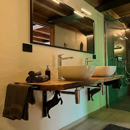 La Famille D'evian 3*