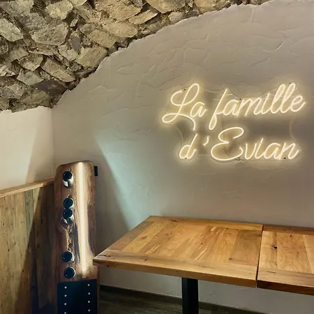 La Famille D'evian Pensjonat