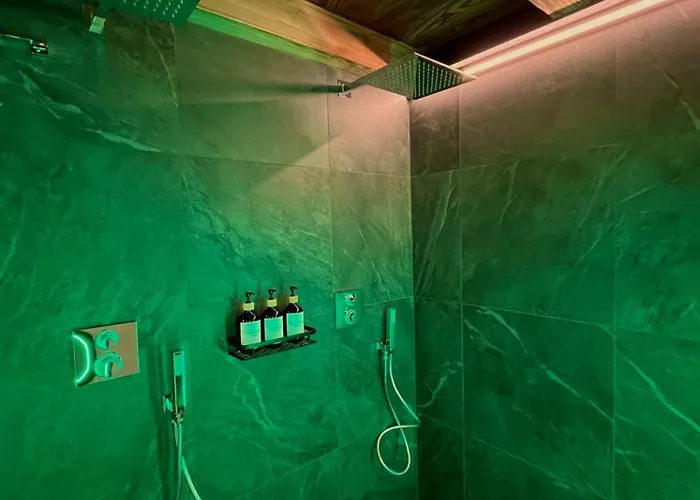 La Famille D'evian בית הארחה 3*