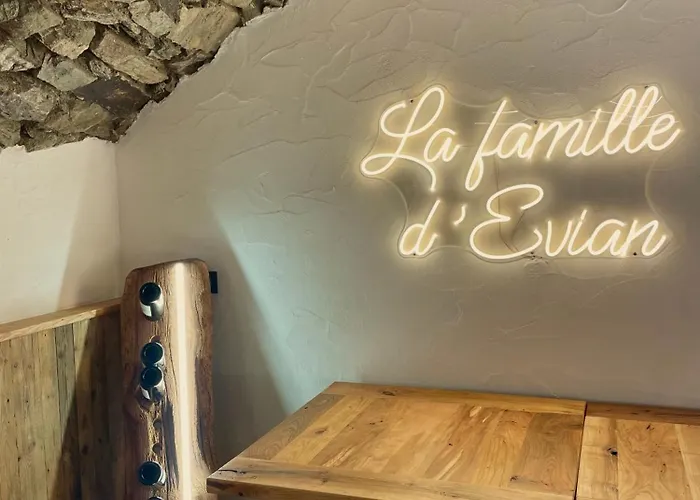 La Famille D'evian בית הארחה